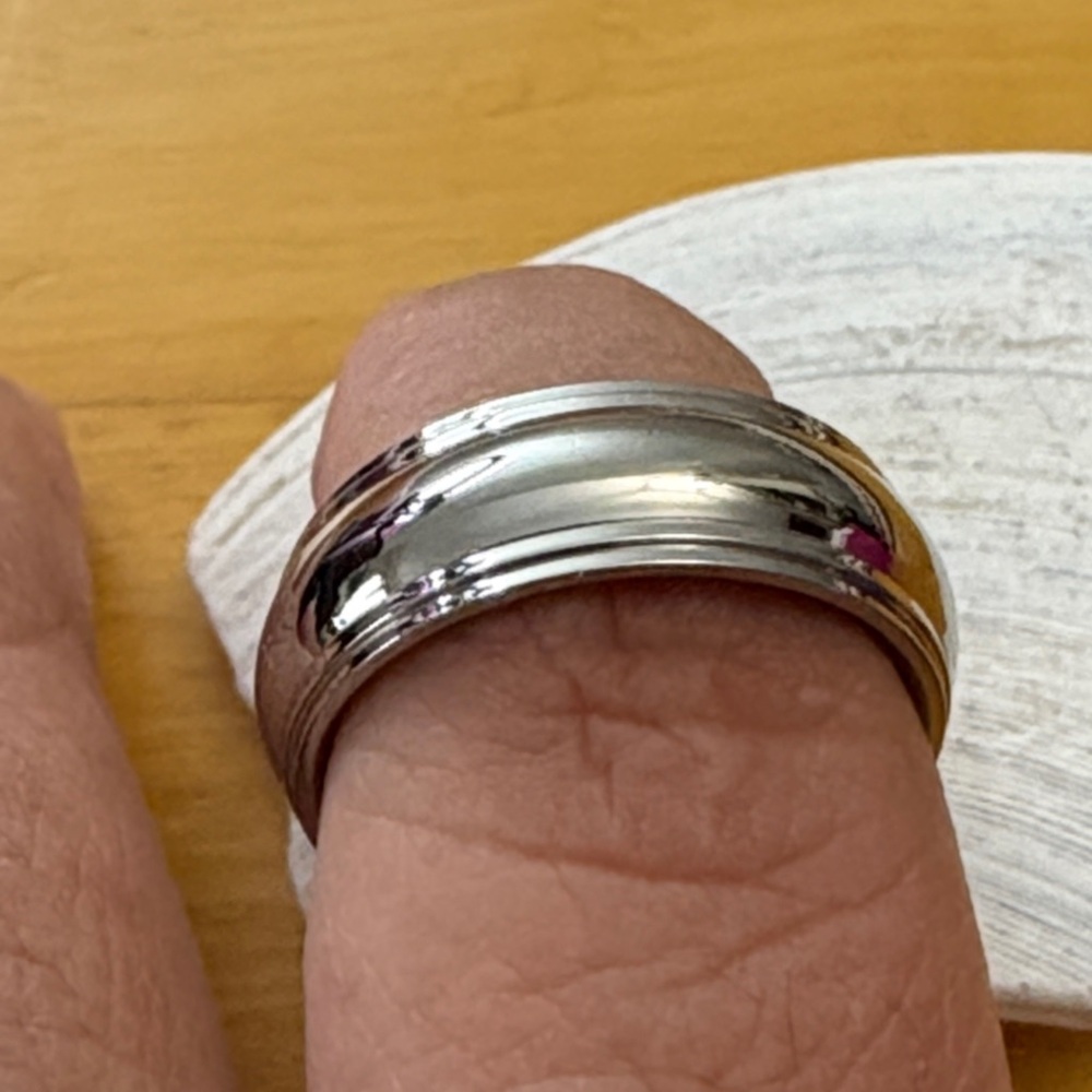 Classic Stainless Steel Wedding Band Men's Size 12.5 comfort band - Picture 8 of 9